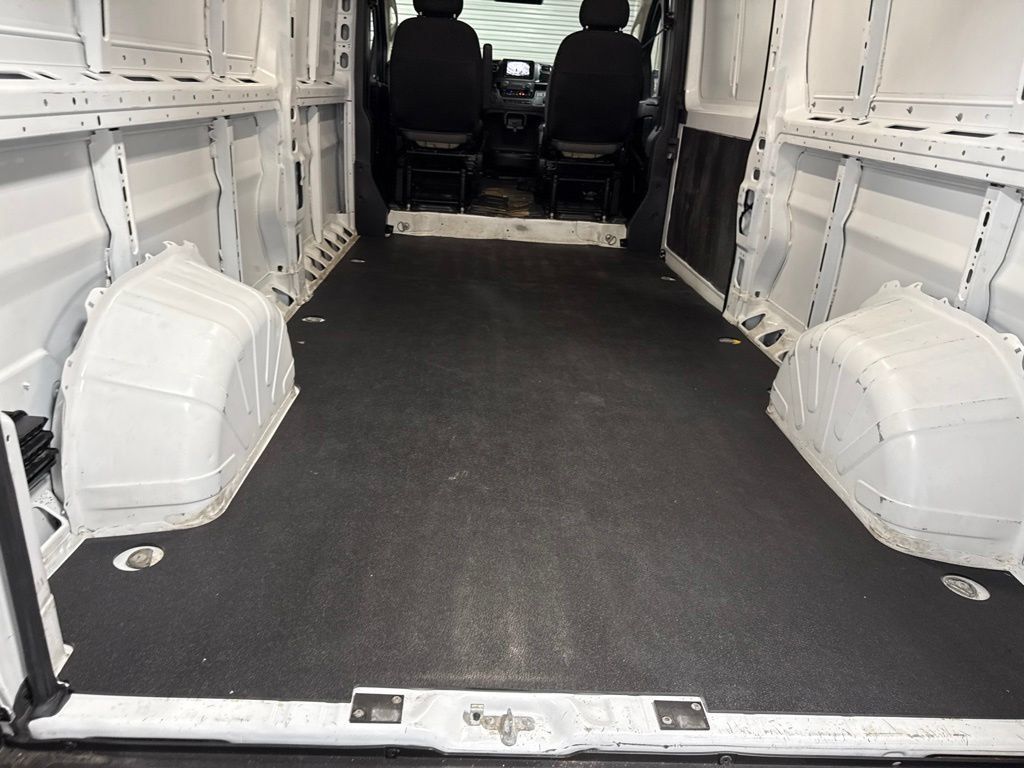 Used 2024 RAM ProMaster 2500 w/ Convenience Group FWD image 21