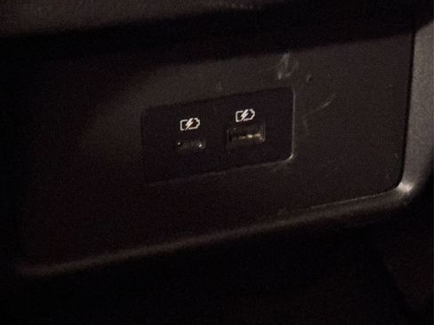 Certified 2023 Nissan Rogue SV image 32