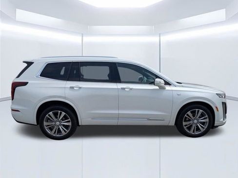 Used 2024 Cadillac XT6 Premium Luxury AWD/4WD image 3