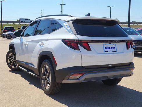 New 2026 Hyundai Tucson SEL image 3