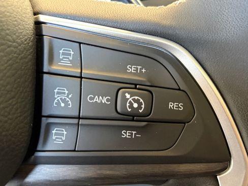 Used 2024 Jeep Grand Cherokee Limited 4xe AWD/4WD image 18