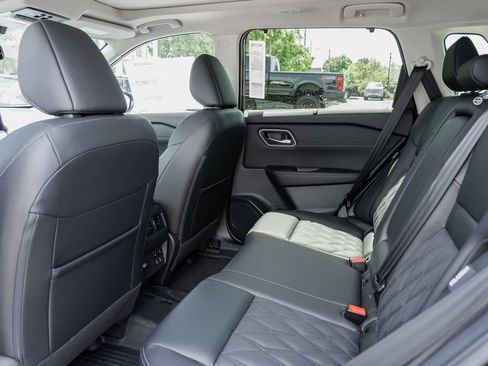 New 2026 Nissan Rogue Platinum AWD/4WD image 25