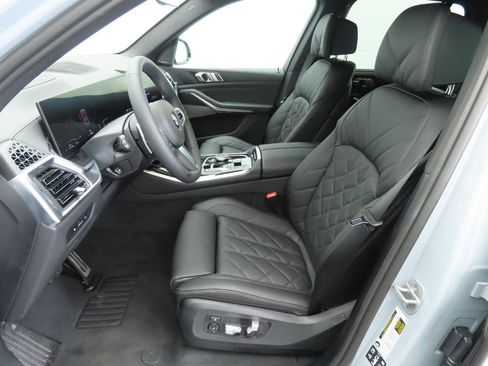 New 2026 BMW X5 xDrive40i w/ M Sport Package image 19