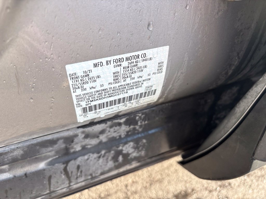 Used 2021 Ford Explorer XLT w/ Equipment Group 202A AWD/4WD image 8