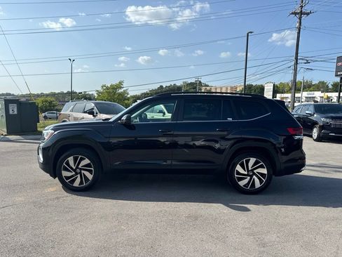 Used 2024 Volkswagen Atlas SE AWD/4WD image 4