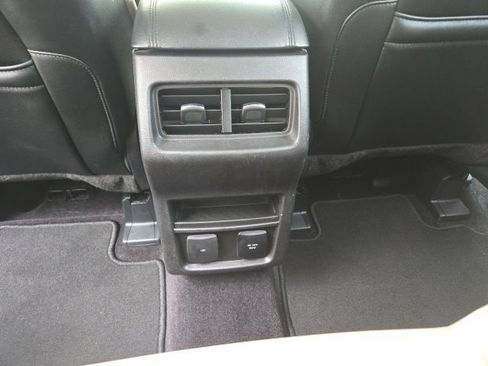 Used 2015 Ford Edge SEL w/ Equipment Group 201A AWD/4WD image 40