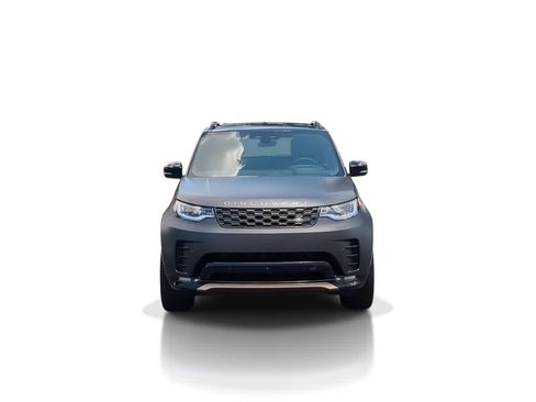 New 2026 Land Rover Discovery Limited Edition AWD/4WD image 3