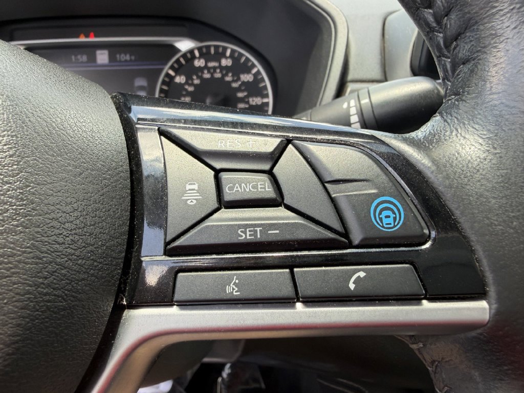 Used 2023 Nissan Altima 2.5 SL FWD image 16