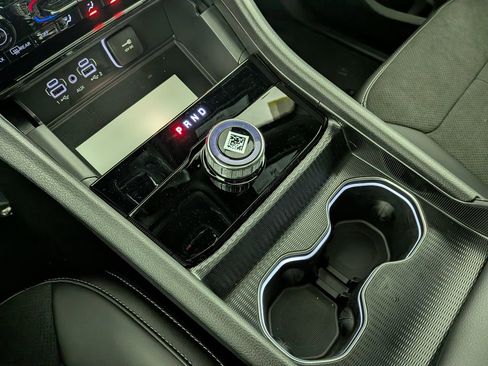 New 2025 Jeep Grand Cherokee L Altitude image 27