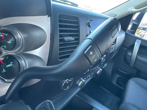 Used 2013 Chevrolet Silverado 2500 LT w/ Z71 Appearance Package AWD/4WD image 24