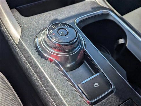 Used 2019 Ford Fusion SE FWD image 14