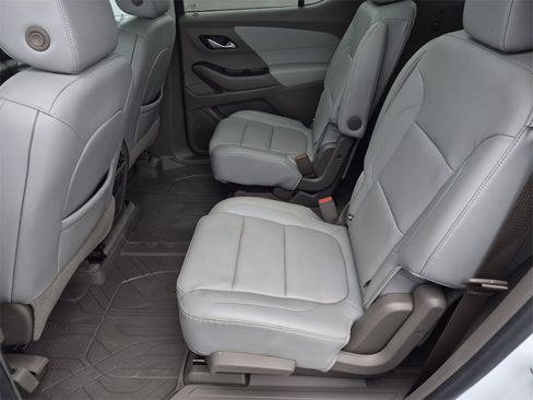 Used 2021 Chevrolet Traverse Premier w/ LPO, Floor Liner Package image 39