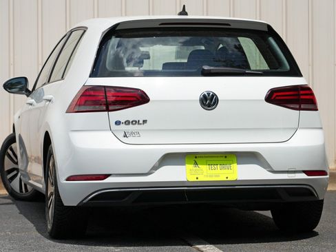 Used 2019 Volkswagen e-Golf SE w/ Driver Assistance Package FWD image 5