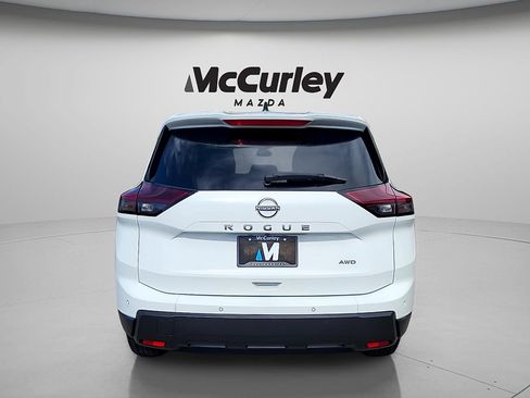 Used 2024 Nissan Rogue S AWD/4WD image 6