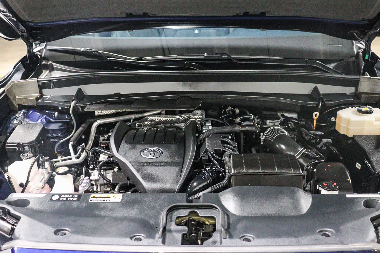 Certified 2024 Toyota Grand Highlander AWD Hybrid image 31