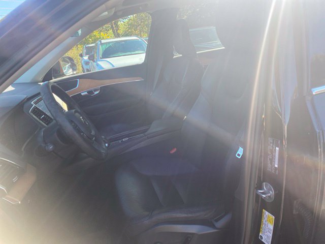 Used 2023 Volvo XC90 B6 Plus w/ Protection Package AWD/4WD image 10