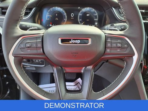 New 2025 Jeep Grand Cherokee Altitude AWD/4WD image 13