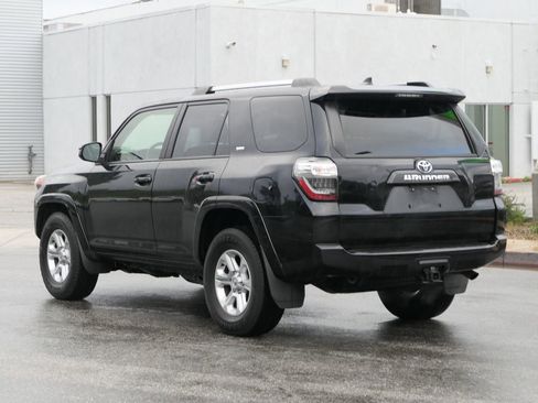 Used 2024 Toyota 4Runner SR5 image 5