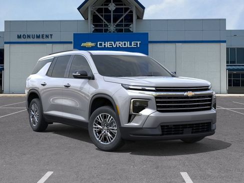New 2027 Chevrolet Traverse LT w/ Driver Confidence Package FWD image 7