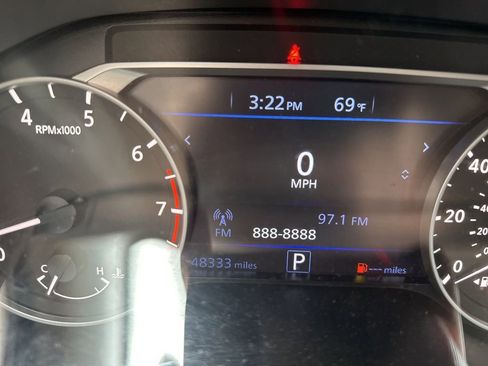 Used 2024 Nissan Altima 2.5 SR FWD image 13