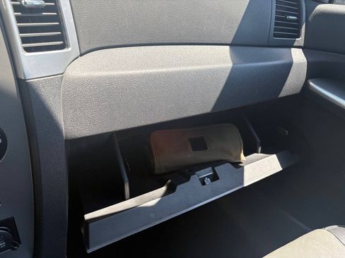 Used 2008 Jeep Grand Cherokee Laredo RWD image 15