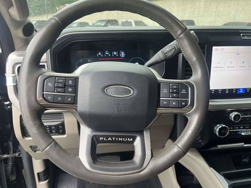 Certified 2025 Ford F250 Platinum w/ Platinum Plus Package AWD/4WD image 22