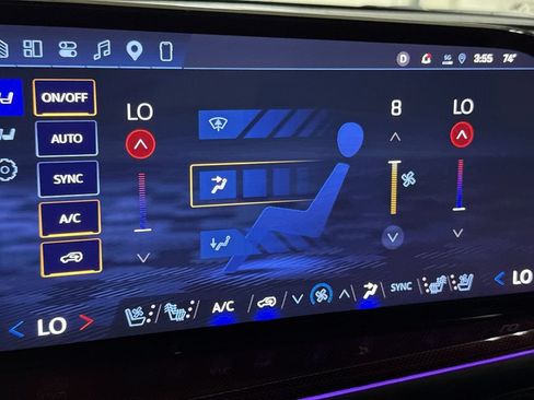 Used 2026 Chevrolet Traverse RS w/ LPO, Floor Liner Package AWD/4WD image 17