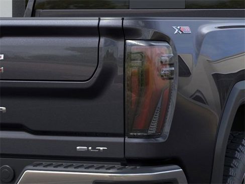 New 2026 GMC Sierra 2500 SLT image 11