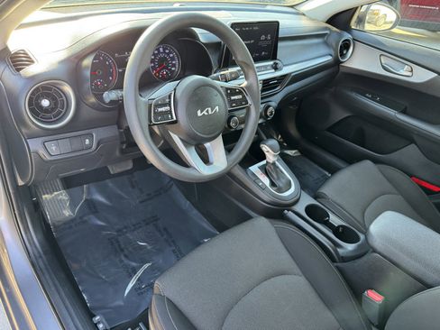 Used 2023 Kia Forte LXS image 13