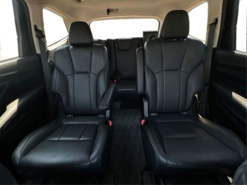 Used 2020 Subaru Ascent Limited w/ Technology Package AWD/4WD image 19