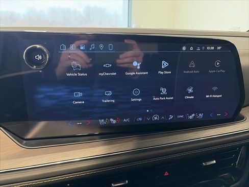 New 2026 Chevrolet Suburban Premier image 23