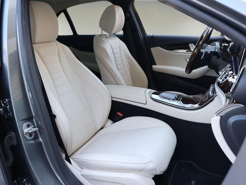 Used 2022 Mercedes-Benz E 450 4MATIC Sedan image 18