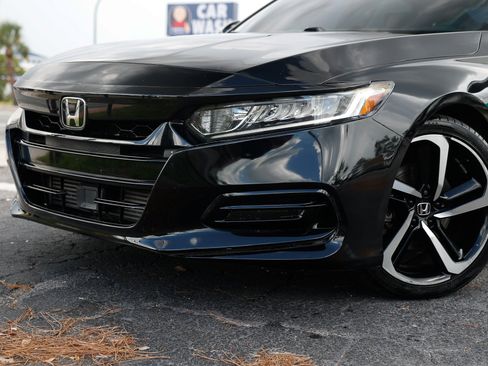Used 2018 Honda Accord Sport image 32