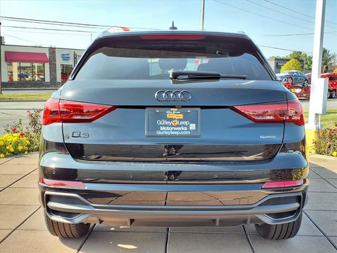 New 2025 Audi Q3 2.0T Premium image 9
