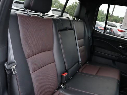 Certified 2024 Honda Ridgeline Black Edition image 12