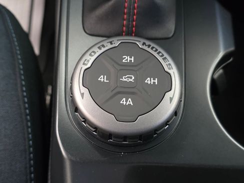 New 2025 Ford Bronco Heritage Edition AWD/4WD image 12