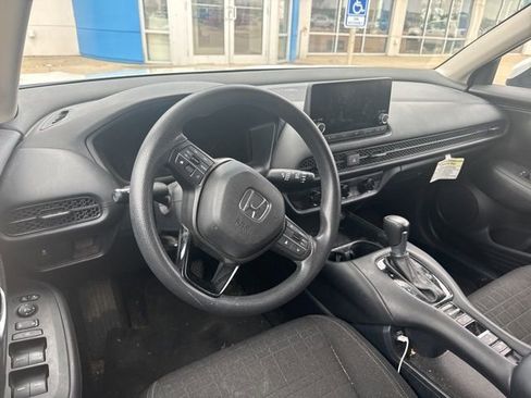 Used 2023 Honda HR-V LX image 10