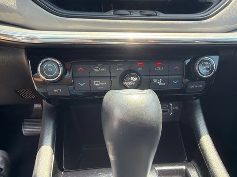 Used 2024 Jeep Compass Limited AWD/4WD image 24