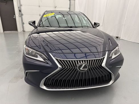 Used 2021 Lexus ES 350 w/ Premium Package FWD image 2
