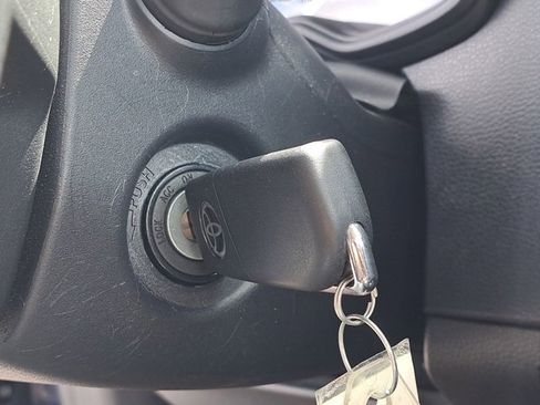Used 2022 Toyota Corolla LE image 33