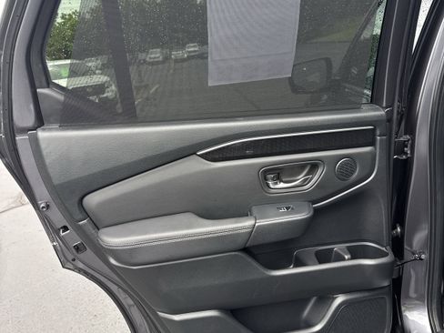 Used 2023 Honda Pilot Elite image 10