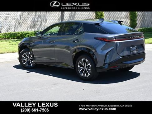 Certified 2024 Lexus RZ 300e Premium w/ Technology Package FWD image 4
