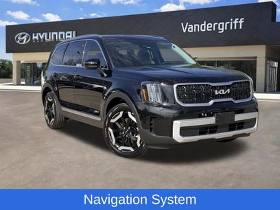 Used 2025 Kia Telluride EX w/ EX Captain's Chair Package