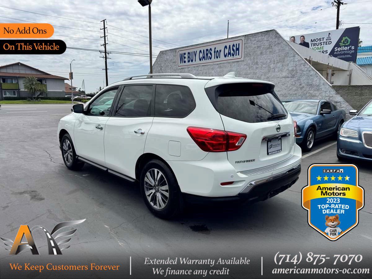 Used 2020 Nissan Pathfinder S FWD image 1