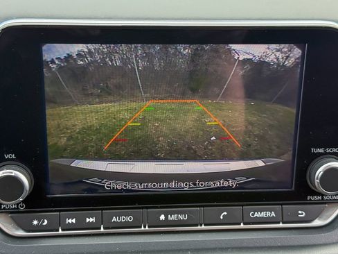 Certified 2024 Nissan Rogue SV image 11