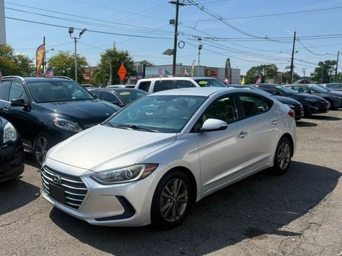 Used 2018 Hyundai Elantra SEL FWD image 3