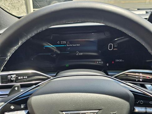 Used 2024 Cadillac Lyriq Tech RWD image 32