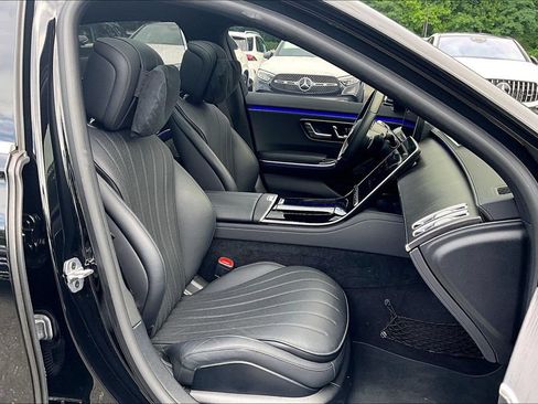 Certified 2022 Mercedes-Benz S 500 4MATIC image 7