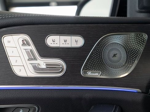 New 2026 Mercedes-Benz GLS 580 4MATIC image 17