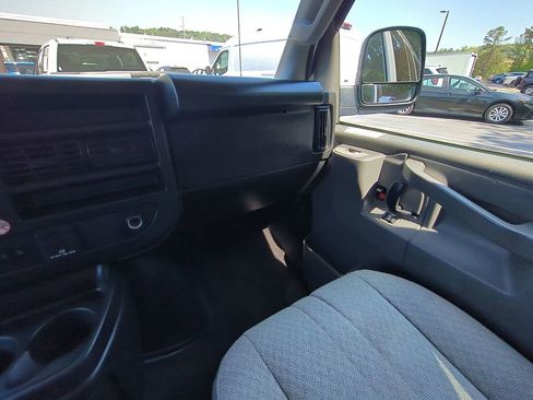 Used 2024 Chevrolet Express 3500 LT w/ LT Preferred Equipment Group RWD image 21